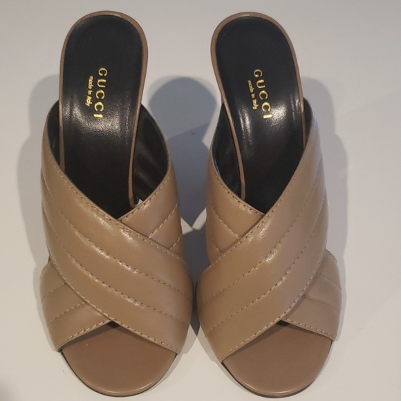 nude gucci mules